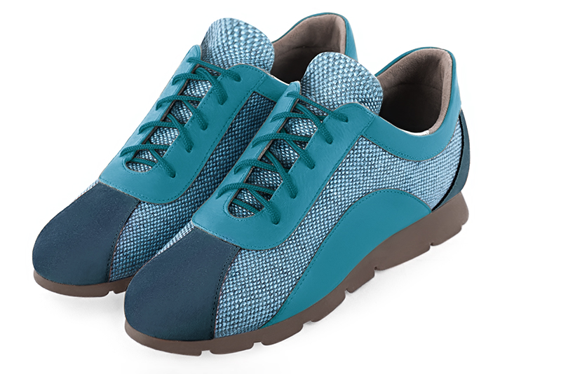 Peacock blue women's two-tone elegant sneakers. Round toe. Flat rubber soles. Front view - Florence KOOIJMAN